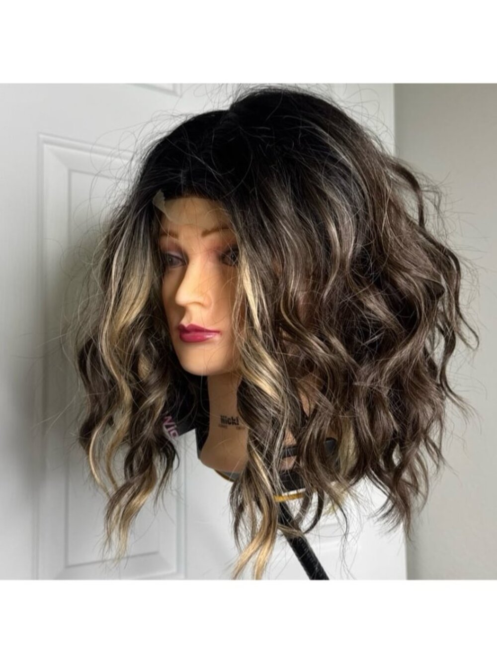 New 14 Inch Wavy Synthetic Wig Money Piece Highlights